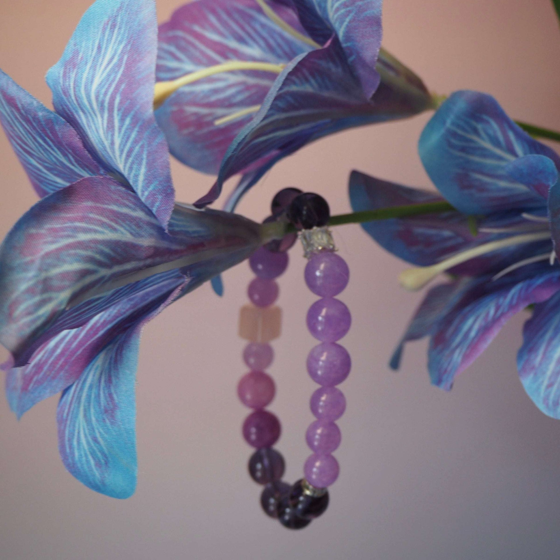 Aurora-amethyst crystal healingbracelet with flowers